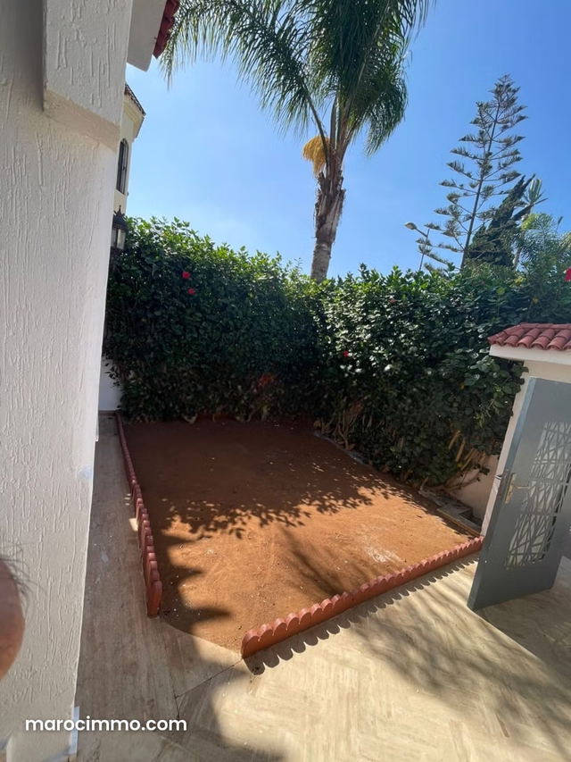 Villa à louer à Hay Riad — الرباط