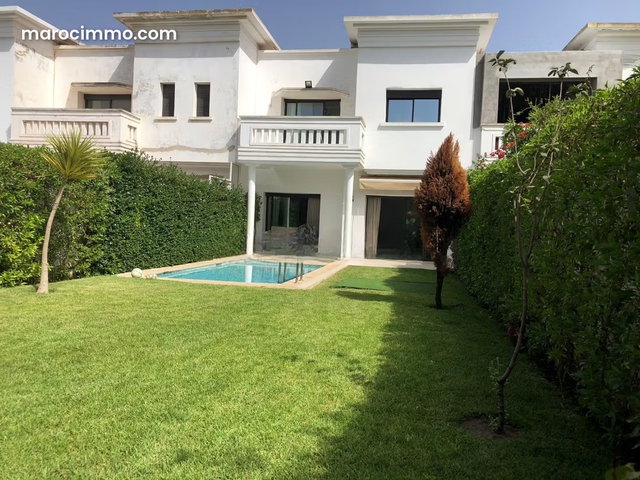 Superbe villa à louer à Ville Verte. Surface totale 420 m² — 2