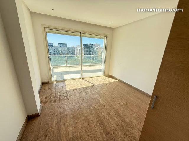 Duplex de haut standing à louer hay riad prestigia — 2
