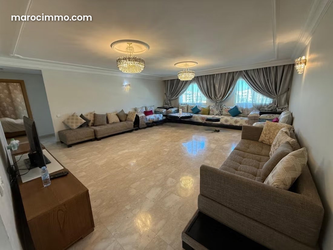 Furnished 130 m² Apartment, 3 Bedrooms, Terrace, Riyad, Rabat — Rabat
