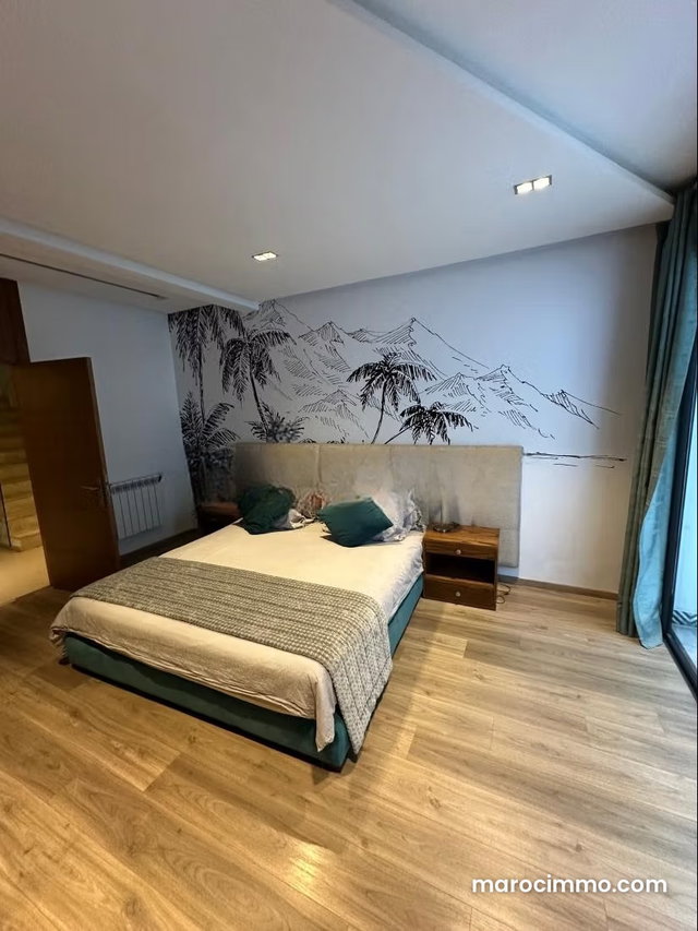 Maison de haut standing à vendre à Ain Diab. 6 pièces. Cheminée et service de conciergerie — 4