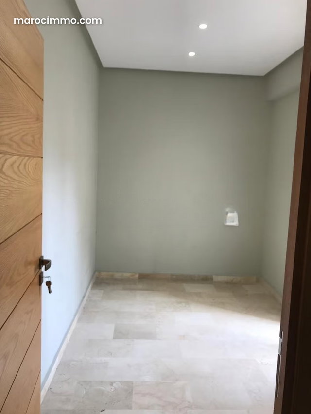 Bureau de 85m sur bd zerktouni — 5