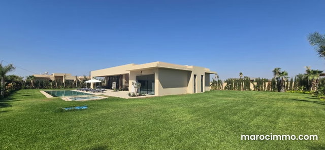 Magnifique villa plein pied entièrement meublée — 2