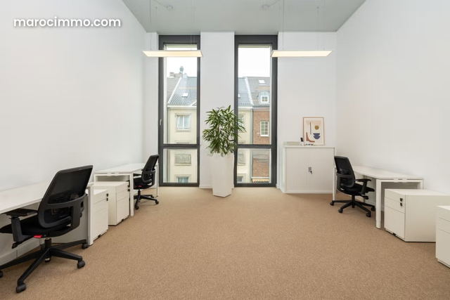 A 3-Person Office in Casablanca, Metwork — Casablanca
