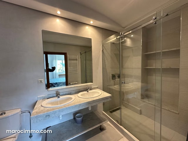 Location villa de luxe à Ain Diab. Superficie 450 m². Meublé — 5