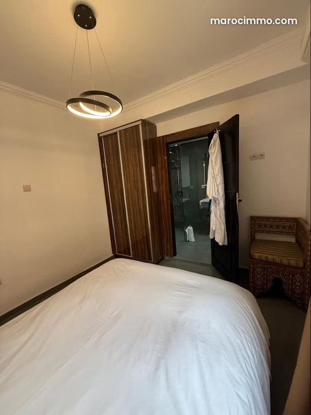 Appartement en location à Guéliz. Surface totale 130 m². Bien meublé — 5