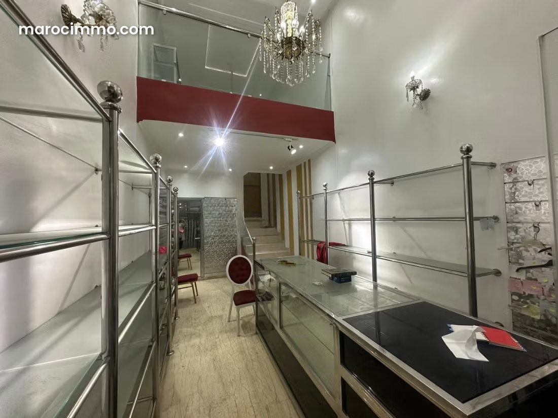 37 m² Retail Space, Derb Omar, Casablanca, For Rent — Casablanca