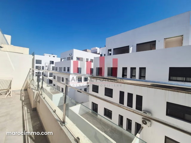 Appartement avec terrasse — 2