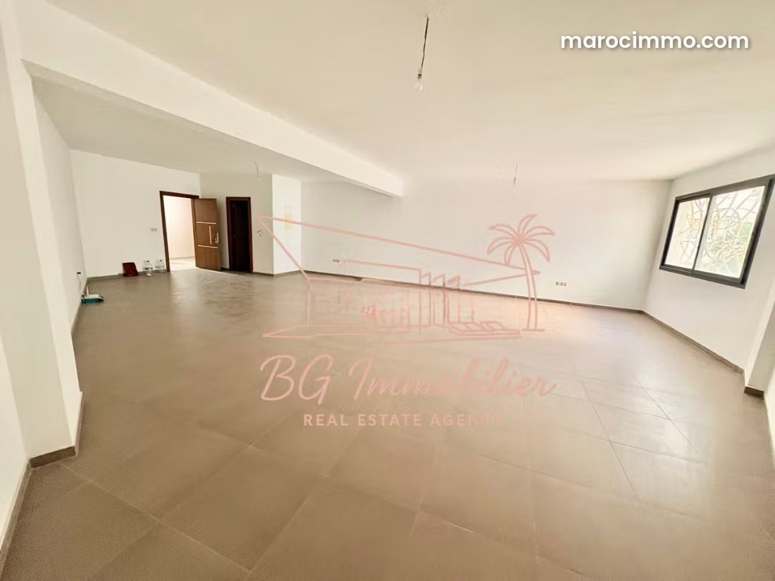 Bureau 77 m² à vendre Zone Industrielle Agadir — Agadir