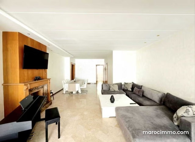Appartement à Louer de 153.0 m² à Casablanca, Hopitaux — 4