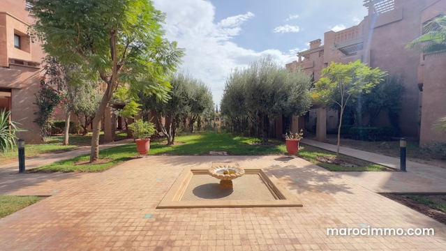 À vendre – Superbe duplex de 286 m² avec terrasses et piscine collective — Marrakech