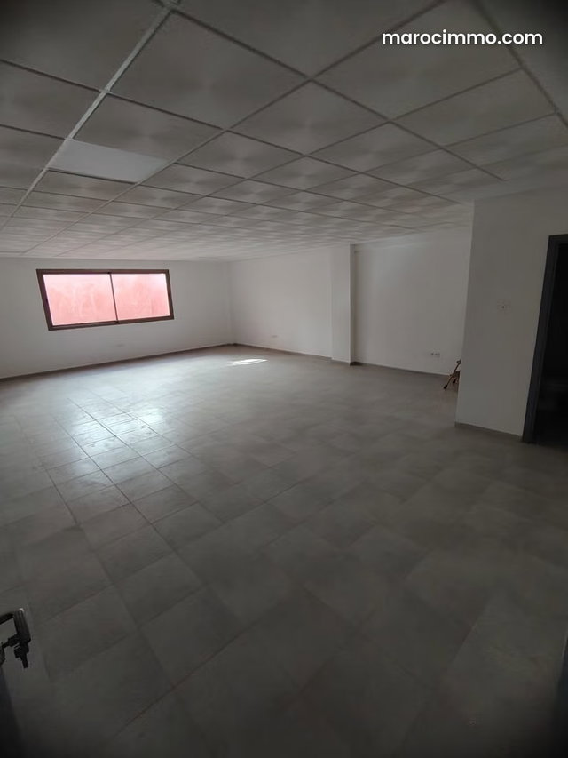 Des plateau bureau a louer entre 54m et 59 m a GLZ — 3