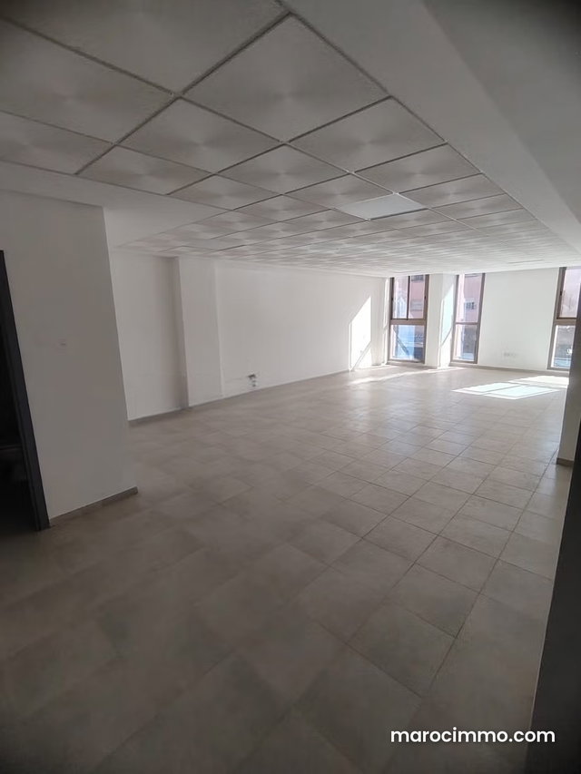 Des plateau bureau a louer entre 54m et 59 m a GLZ — 2