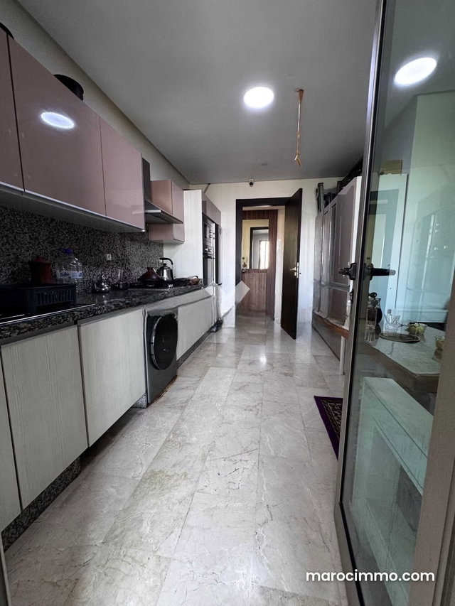 Appartement à Vendre de 176.0 m² à Casablanca, Mandarouna — 4