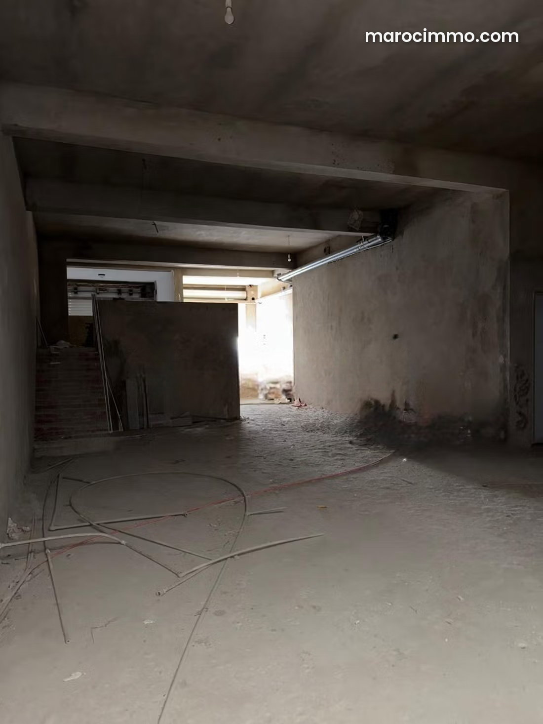 Local commercial 300 m² à Ziatene, Tanger, idéal activité industrielle — Tangier