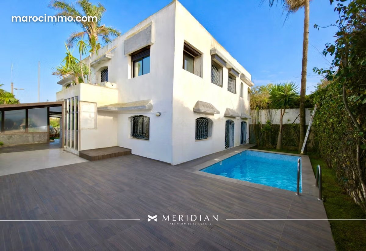 Furnished villa for rent in Aïn Diab, Casablanca, with pool and garden — Casablanca