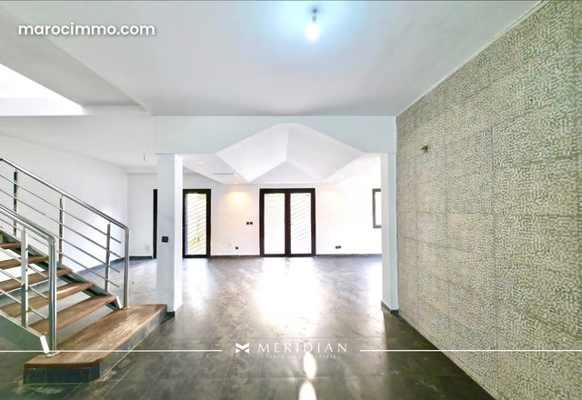 Villa de Charme sur 404m² avec Piscine à Ain Diab — 3