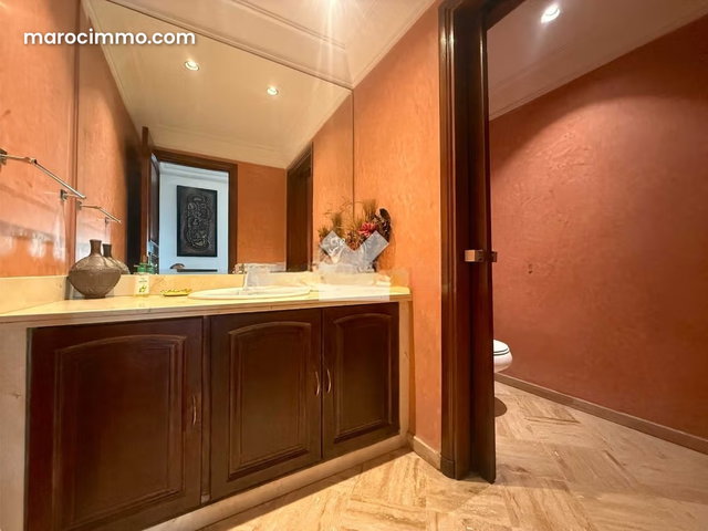 Appartement à Vendre de 205.0 m² à Casablanca, Maarif — 4