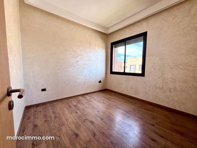 Vente villa de luxe à Hay Targa. 6 pièces. Porte blindée, salon marocain — 3