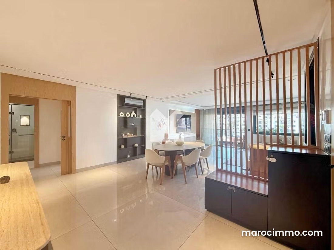 146 m² Furnished Apartment for Rent in Racine, Casablanca — Casablanca