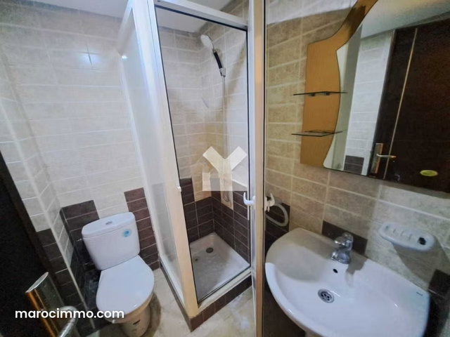 Appartement à Louer de 122.0 m² à, — 5