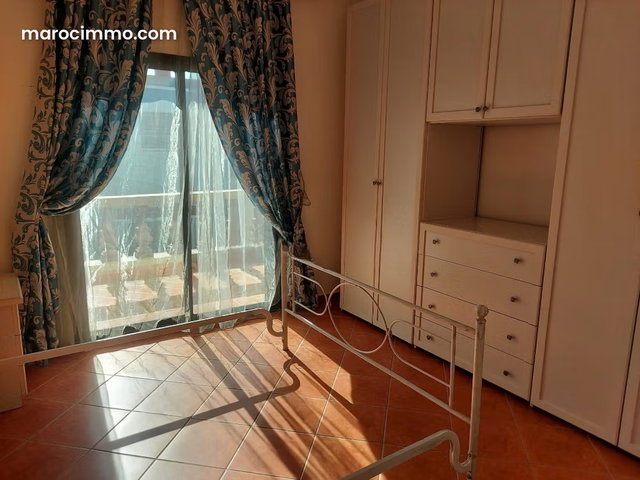 Somptueuse villa à vendre à Harhoura. 8 pièces. Tout confort avec cheminée et climatisation — 3