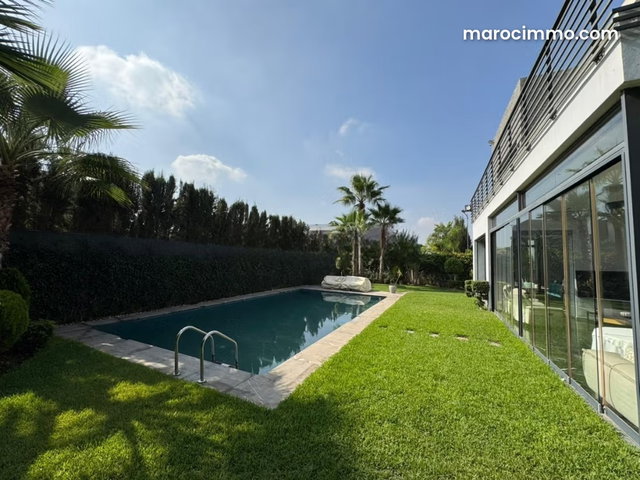 Villa de Maître à vendre ville verte bouskoura — 2