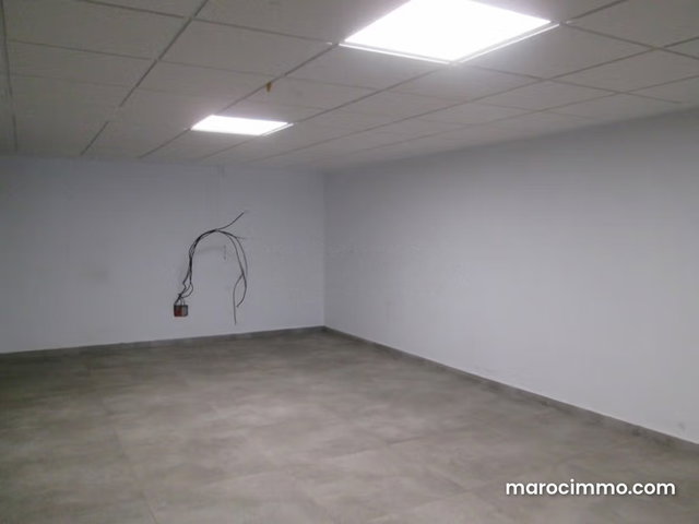 Local commercial à louer à MAARIF — 2