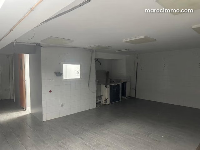 Commercial space for rent on Bd — 3