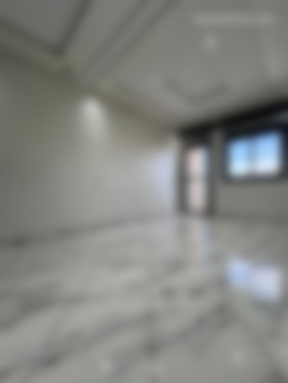 Bureau 90 m² à louer Aouama Gharbia Tanger avenue principale