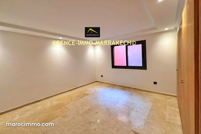 Duplex 3 chambres avec parking titré — 4