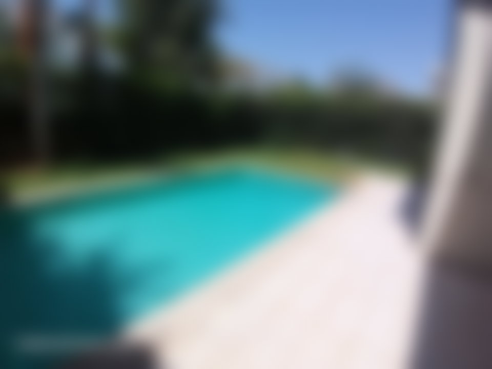 فيلا مفروشة مع مسبح للكراء بفيلا فيرت بوسكورة