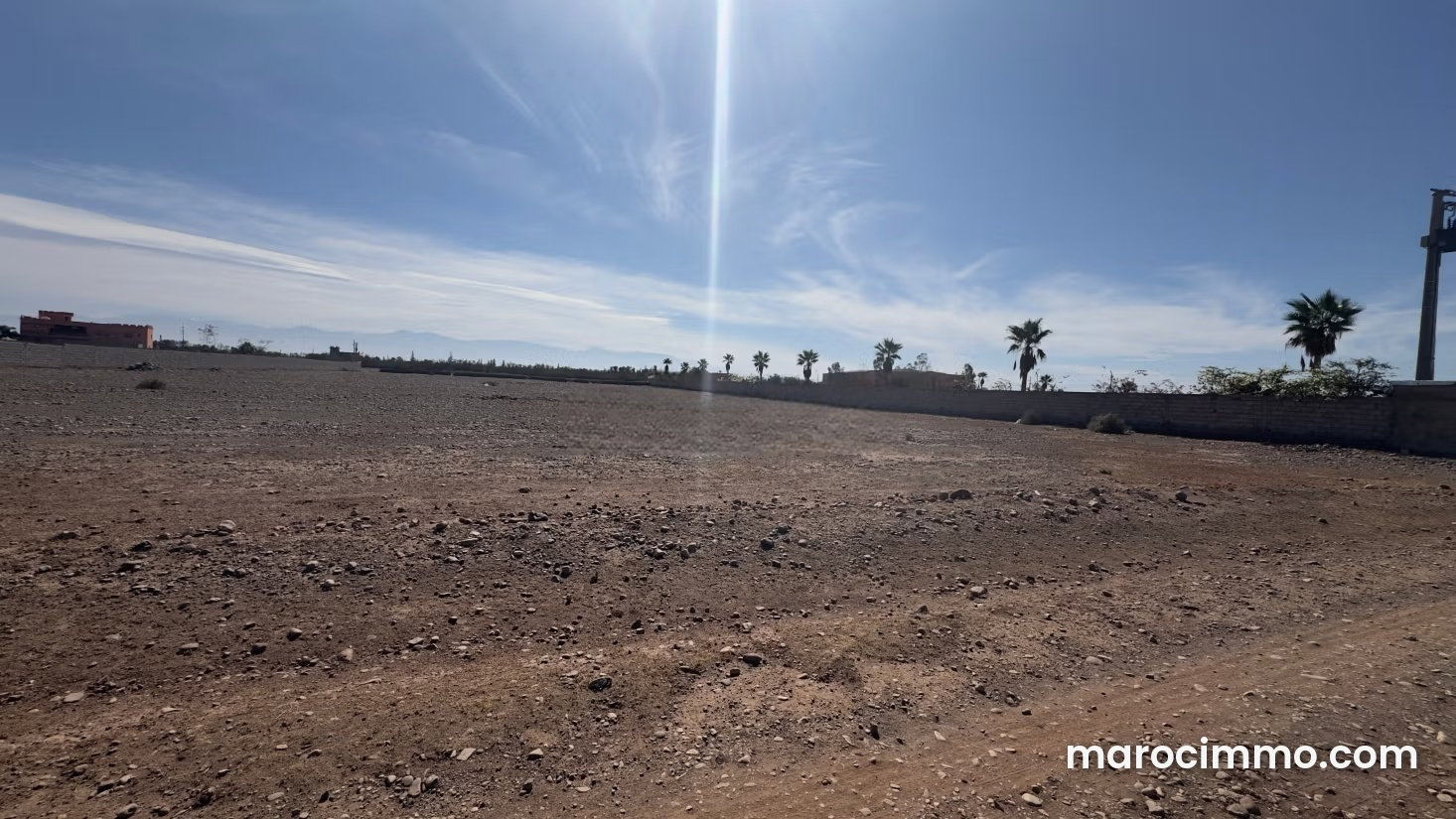 Terrain titré de 10 774 m² Route de Tahanaoute Marrakech — Marrakech