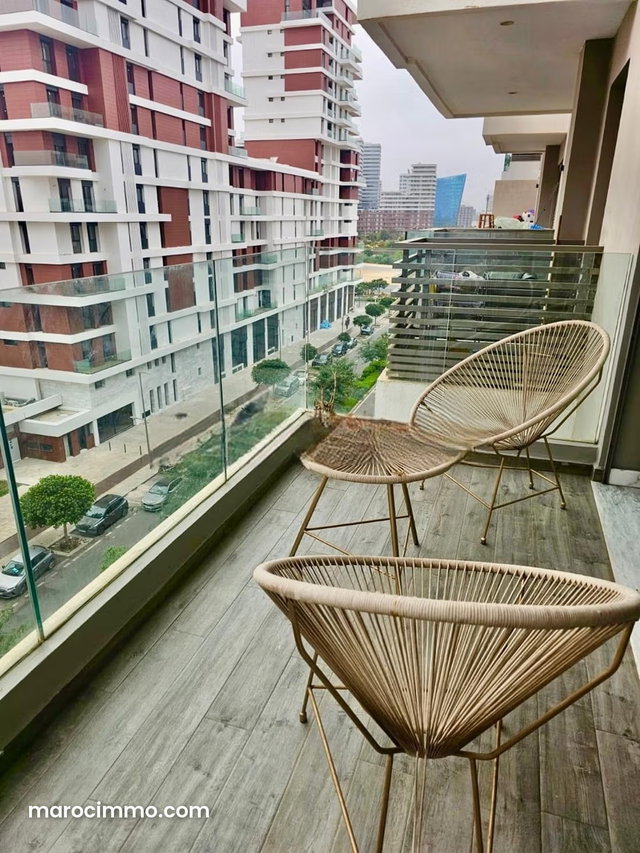 2 chambres, terrasse, piscine et salle de sport — 2