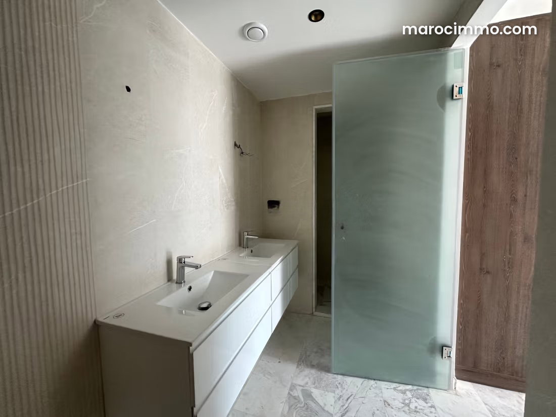 Bright Apartment for Rent in Souissi, Rabat — Rabat
