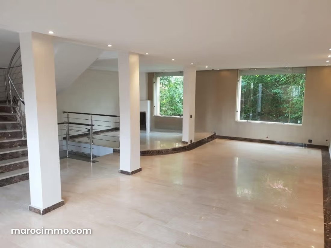 510 m² Office with Garden and Terrace, Longchamps, Casablanca — Casablanca
