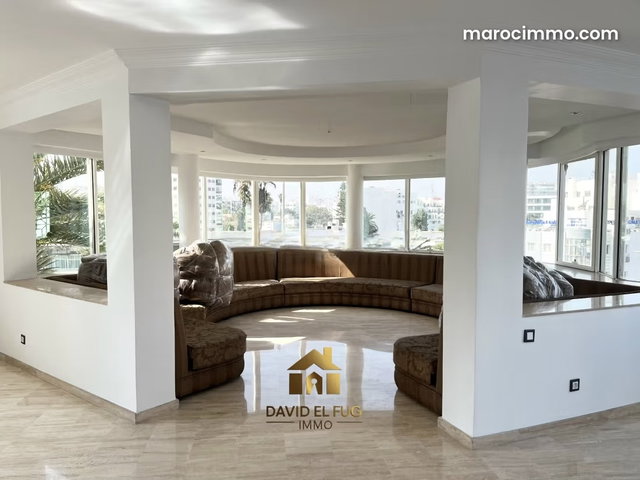 Super appartement de 234m2 — 3