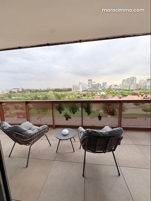 Studio en vente front de park cfc — 3