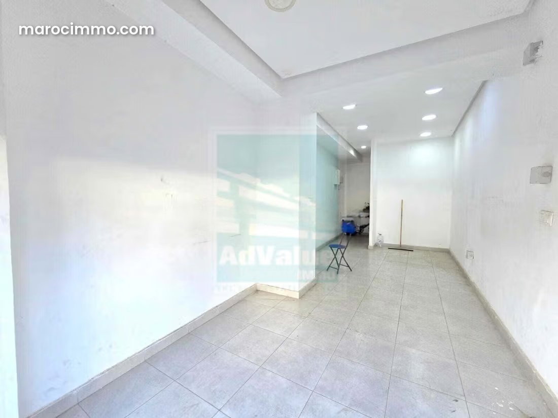 Bureau 23 m² à louer face au CFC, Casablanca Finance City — Casablanca