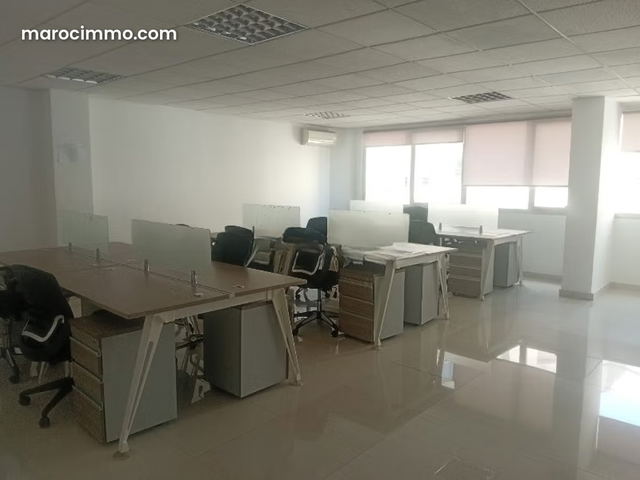 Plateau de bureau en location à RACINE — Casablanca