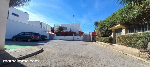 City Center Villa for Professional Lease — 2