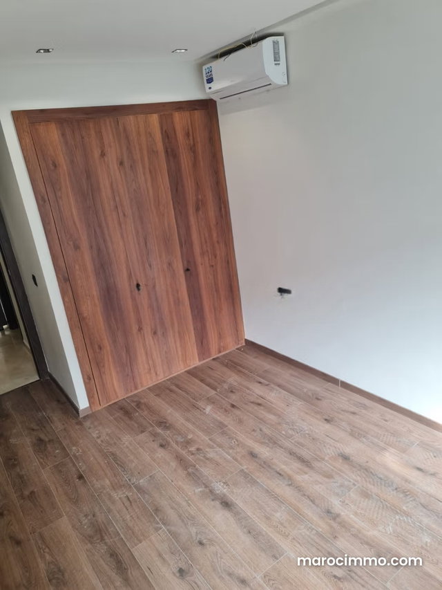 For Rent – Unfurnished Studio in Val Fleurie — 4