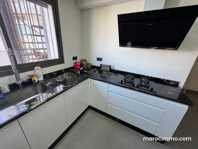 Apartment for rent in Eastern Burgundy. 180 m². Furnished — 4