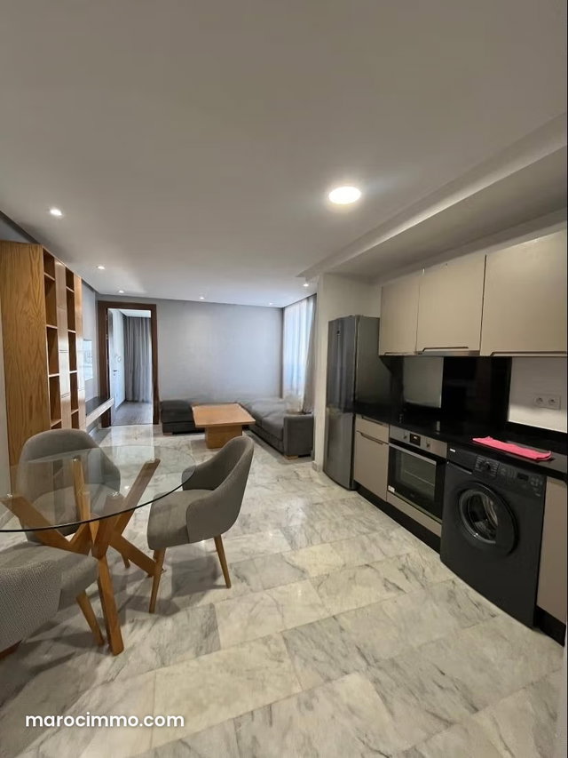 Superbe appartement à louer à Racine. 1 chambre. Bien meublé — 2