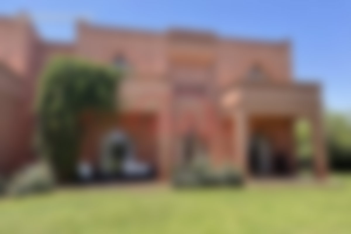 Villa moderne Route d'Ourika, Marrakech, vue Atlas et jardin