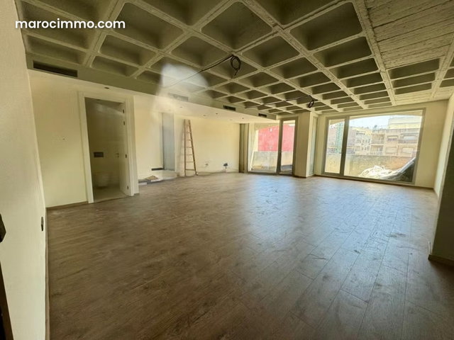 Office for Rent High Standing in CIL — 5