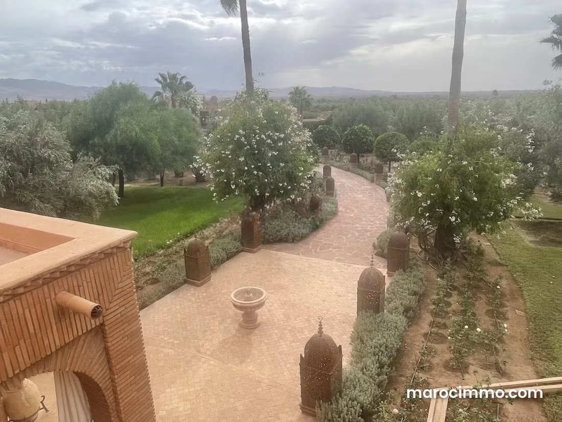 Breathtaking Estate With 14900 sqm Villa