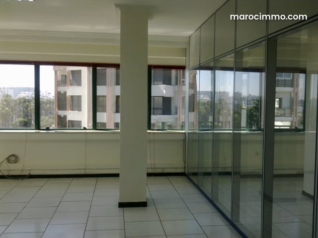Plateau de bureau à louer sur Bd D'ANFA — 4