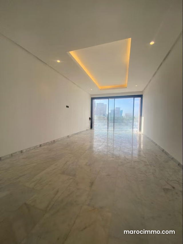 Excellent Empty Apartment for Rent on ANFAPARK — Casablanca