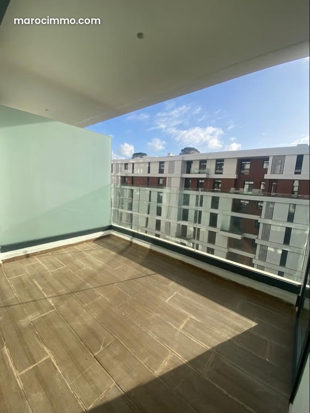 Magnificent Empty Apartment for Rent at CFC — 5